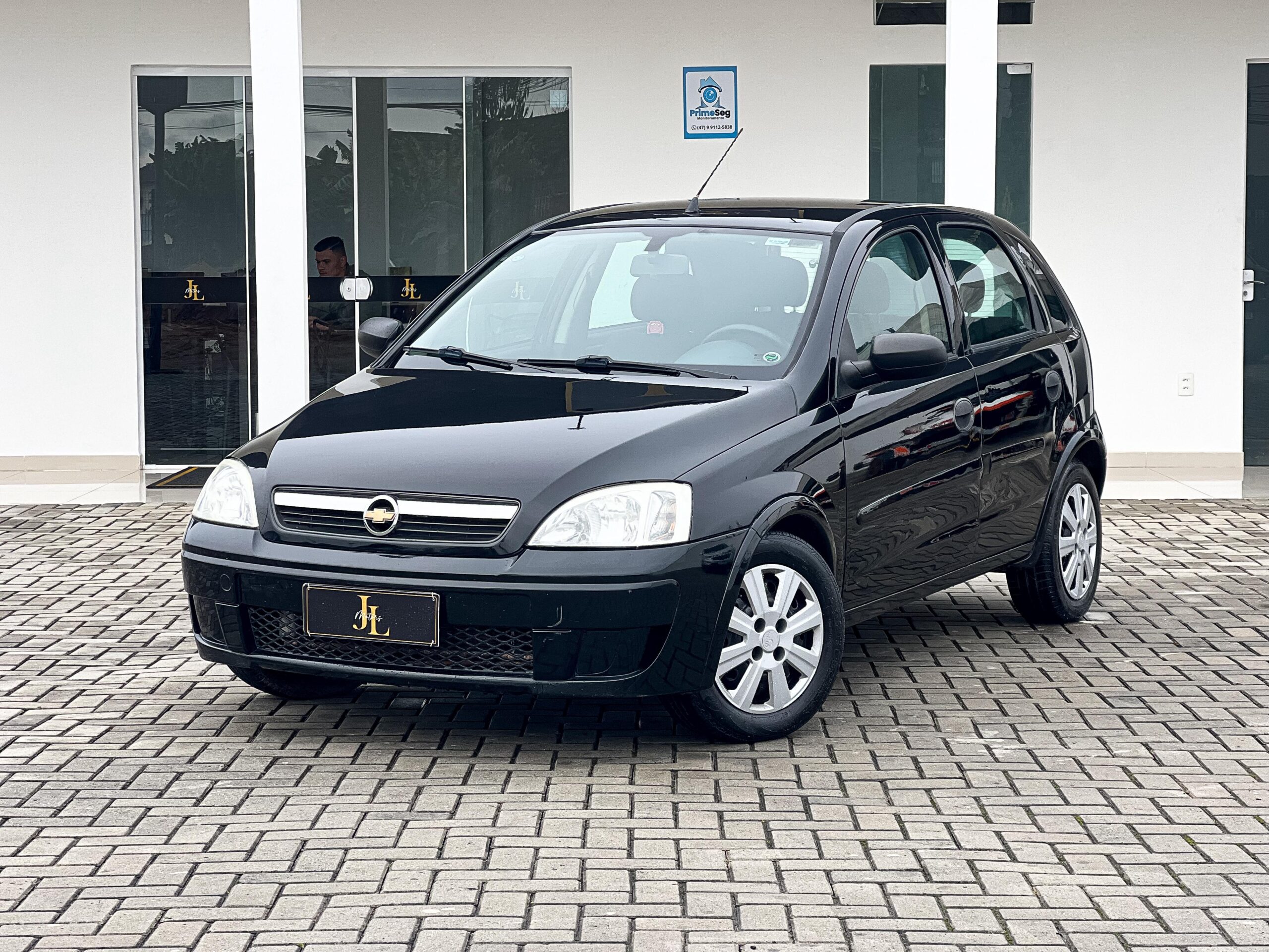 GM – CORSA HATCH MAXX 1.4 ECONOFLEX MEC. 2011 – APENAS 105.000 KM