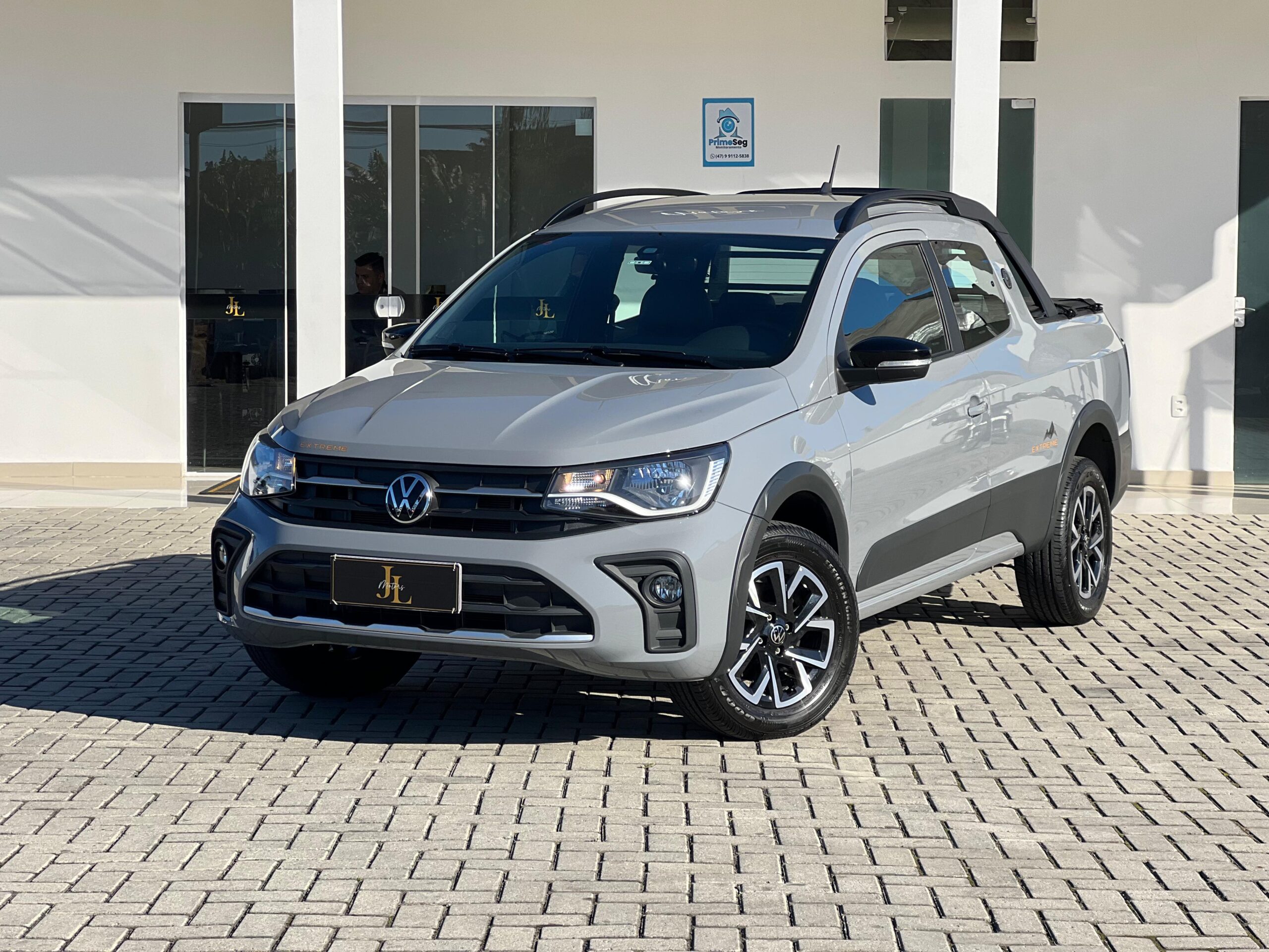 VW – SAVEIRO EXTREME 1.6 CABINE DUPLA FLEX MEC. 2025 – APENAS 5.000 KM